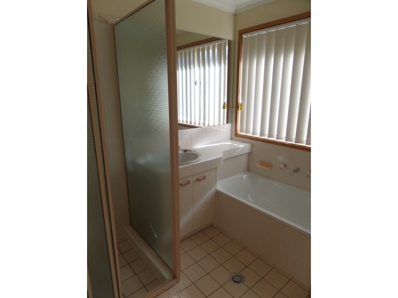 14 Franklin Court, Jerrabomberra NSW 2619