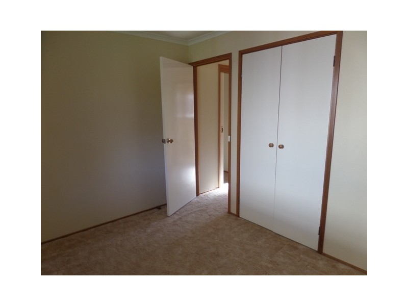 14 Franklin Court, Jerrabomberra NSW 2619