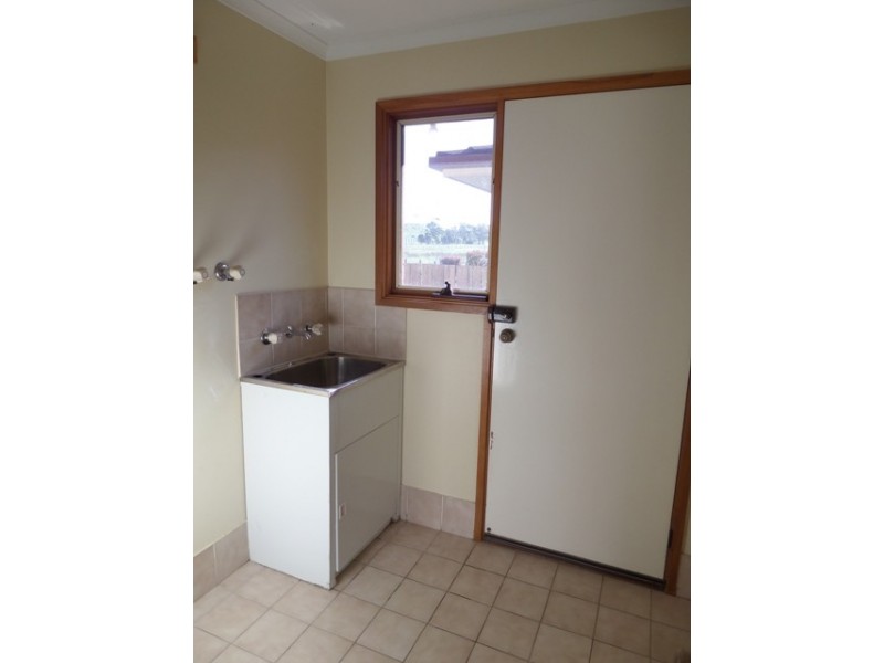 14 Franklin Court, Jerrabomberra NSW 2619