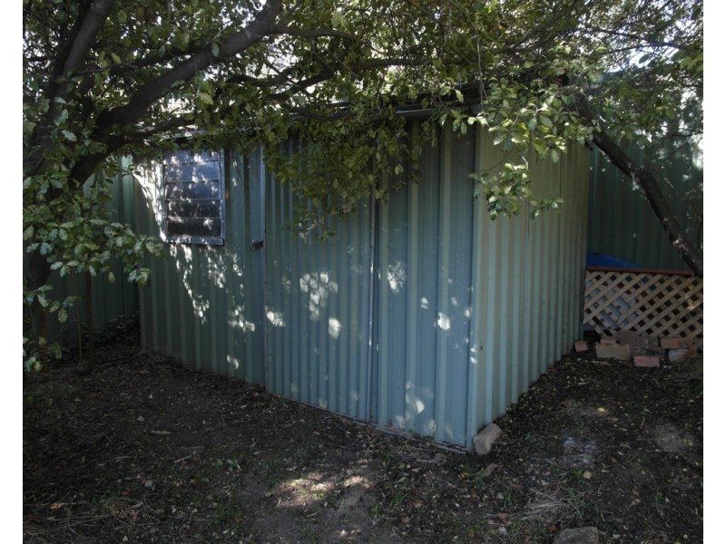16 Graham Place, Queanbeyan West NSW 2620