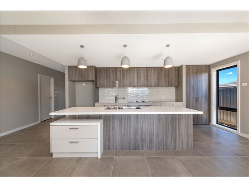 3 Alchin Street, Googong NSW 2620