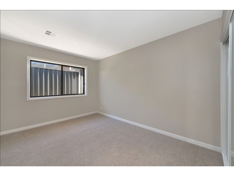 3 Alchin Street, Googong NSW 2620