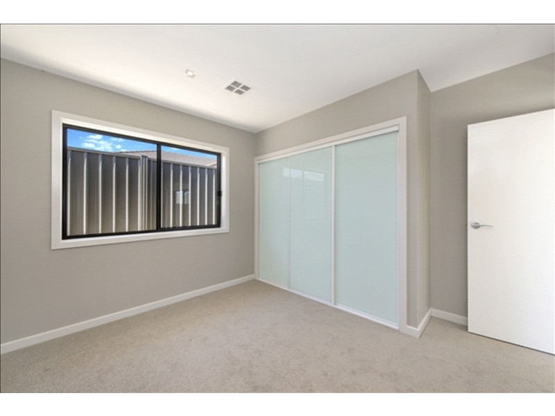 3 Alchin Street, Googong NSW 2620