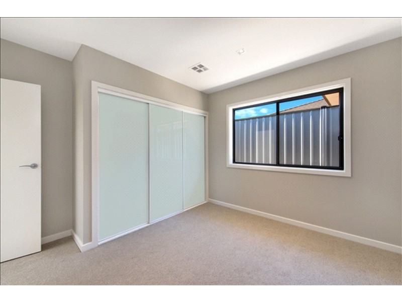 3 Alchin Street, Googong NSW 2620