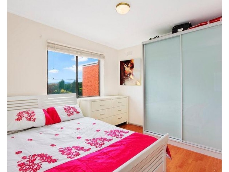 2/124 Henderson Road, Queanbeyan NSW 2620