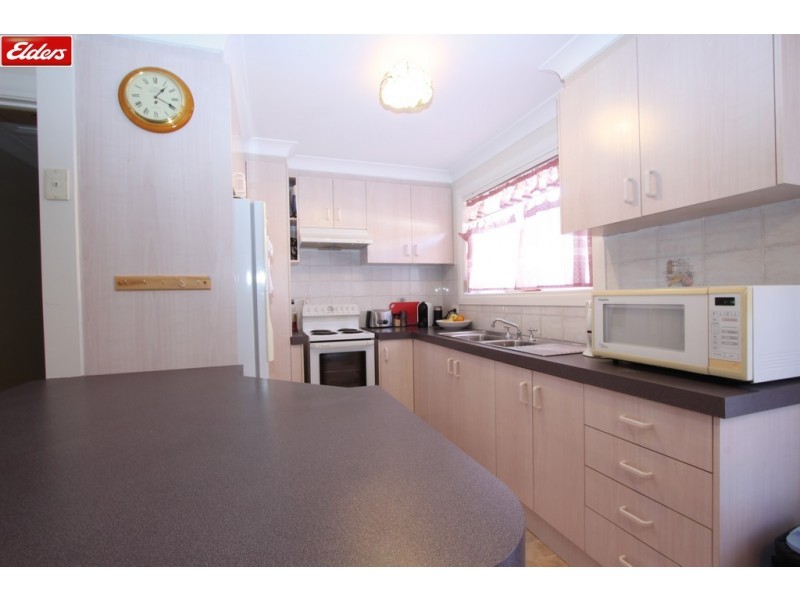 1/6 McKeahnie Street, Crestwood NSW 2620