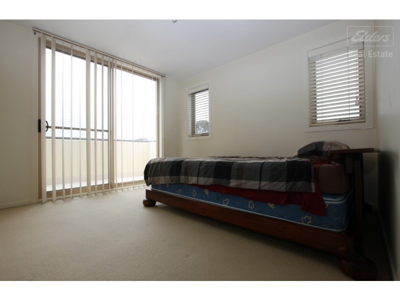 30/12 Waniassa Street, Queanbeyan NSW 2620
