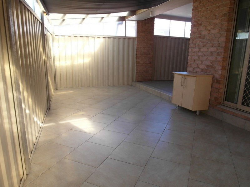 2 Sassafras Crescent, Queanbeyan NSW 2620