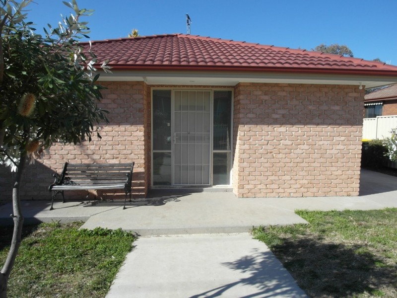 2 Sassafras Crescent, Queanbeyan NSW 2620