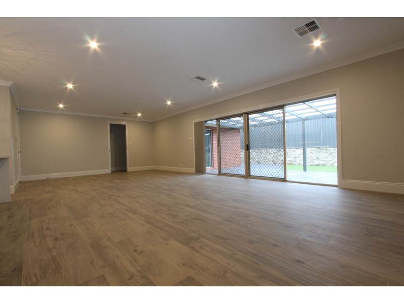 3 Baxter Loop, Googong NSW 2620