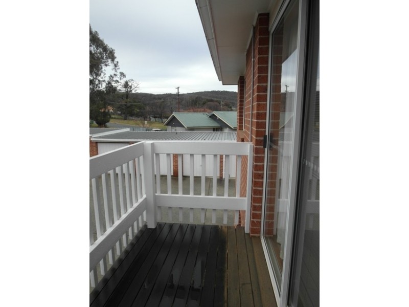 5/24 Bungendore Road, Queanbeyan NSW 2620