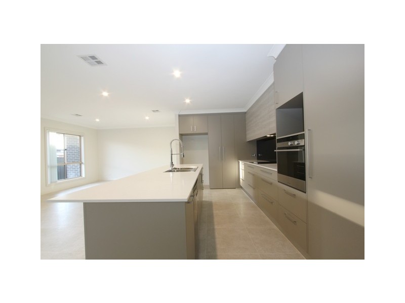 22 Bonarba Link, Googong NSW 2620