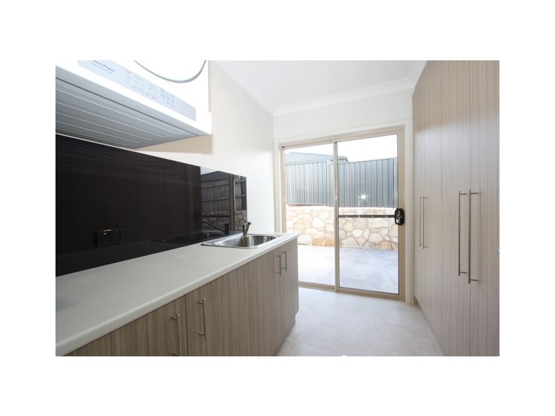 22 Bonarba Link, Googong NSW 2620