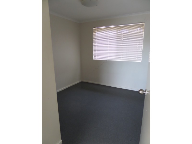 18/22 Lowe Street, Queanbeyan NSW 2620