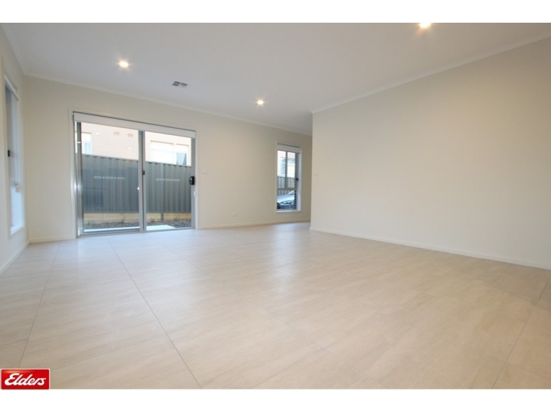 3/5 Arthur Street, Crestwood NSW 2620