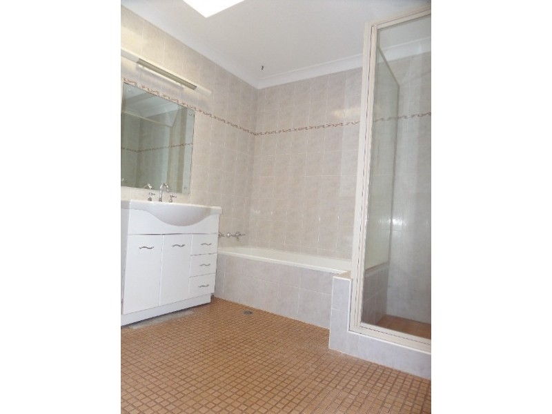 9/1 Hakea Street, Queanbeyan NSW 2620