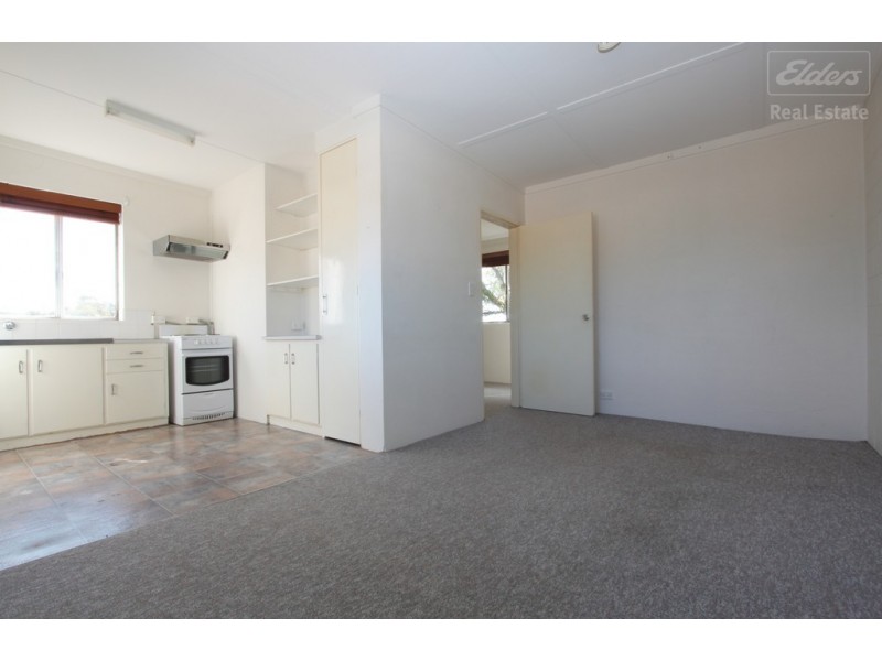 18/5 Charles Street, Queanbeyan NSW 2620