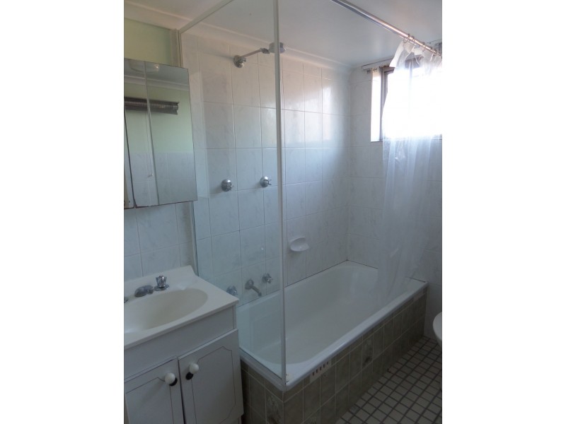 24/17 Mowatt Street, Queanbeyan NSW 2620