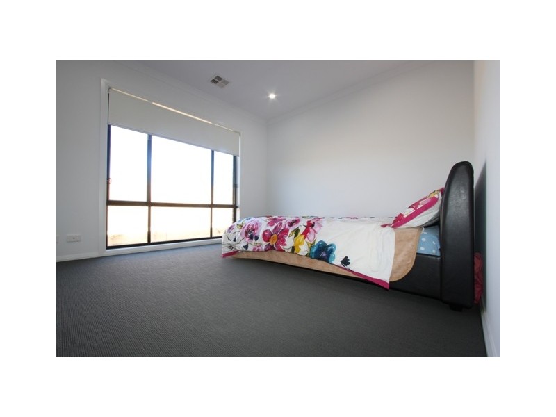 12 Bambridge Parade, Googong NSW 2620