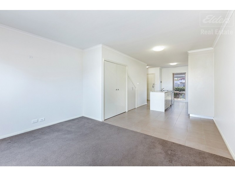 2/2 McIntosh Street, Queanbeyan NSW 2620