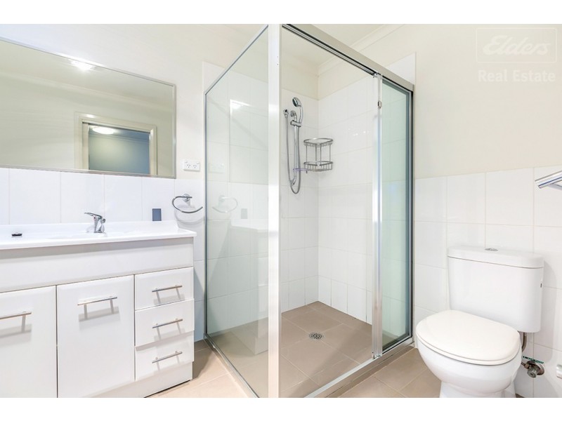 2/2 McIntosh Street, Queanbeyan NSW 2620