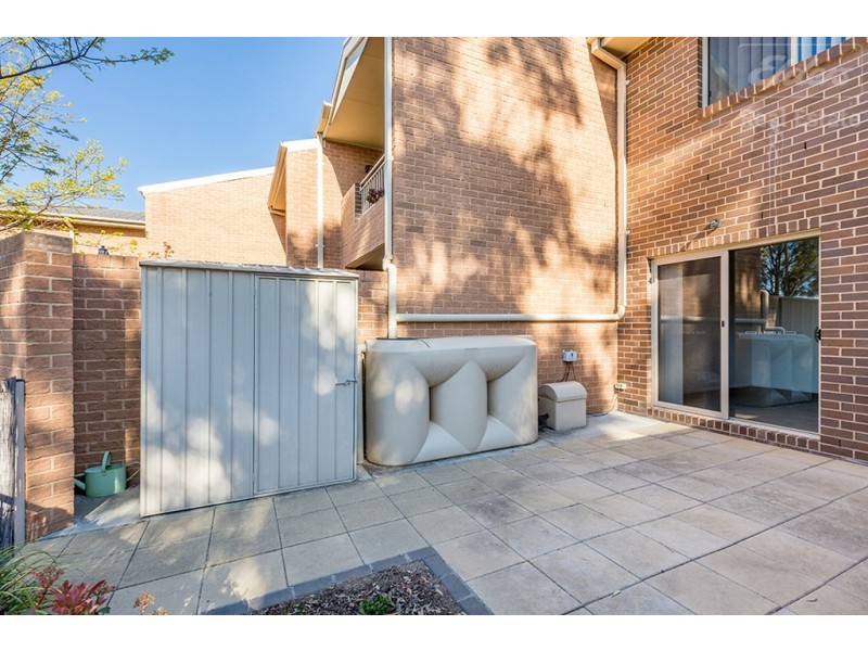 2/2 McIntosh Street, Queanbeyan NSW 2620