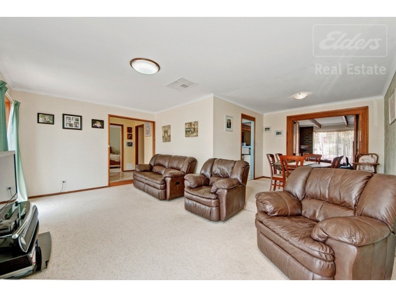 18 Thornton Road, Karabar NSW 2620