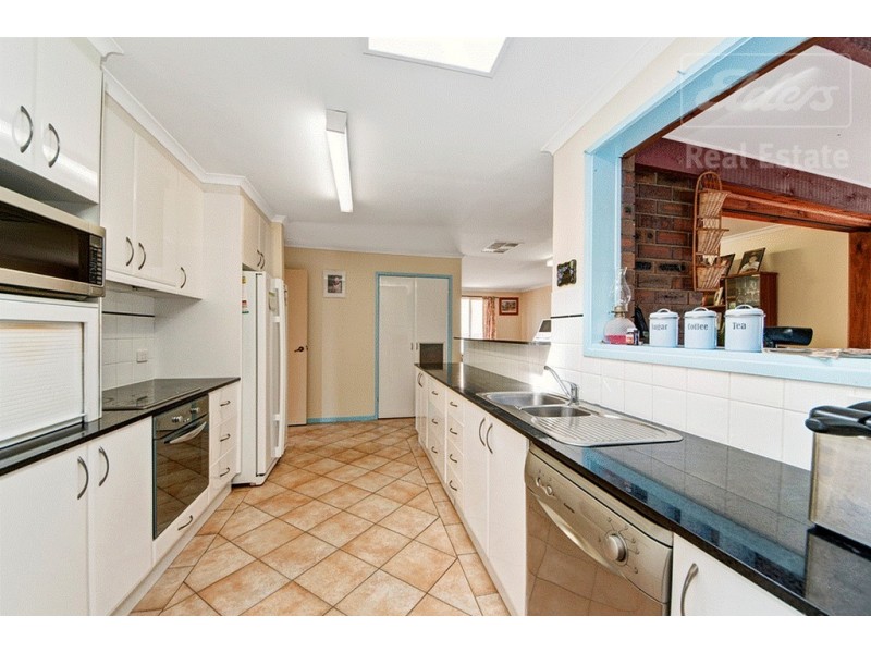 18 Thornton Road, Karabar NSW 2620