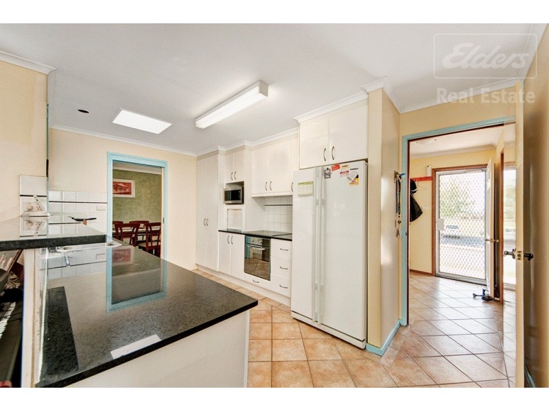 18 Thornton Road, Karabar NSW 2620