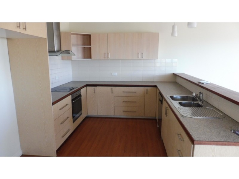 11/8 Ogilvie Crescent, Queanbeyan NSW 2620