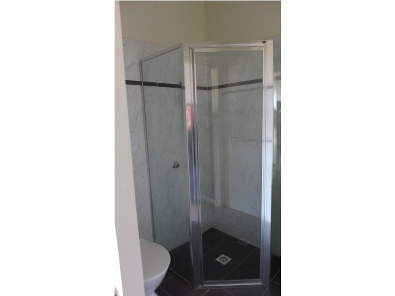 11/8 Ogilvie Crescent, Queanbeyan NSW 2620