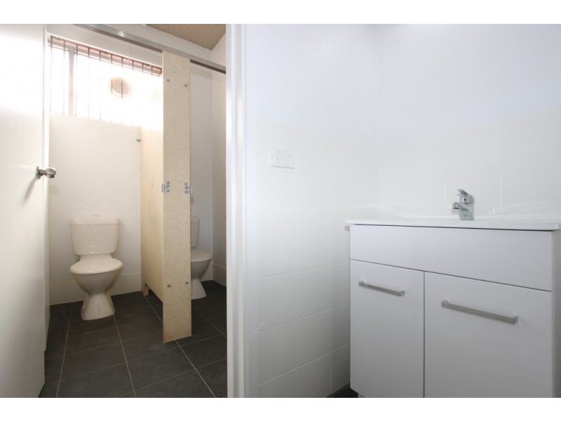 19 Monaro Street, Queanbeyan NSW 2620