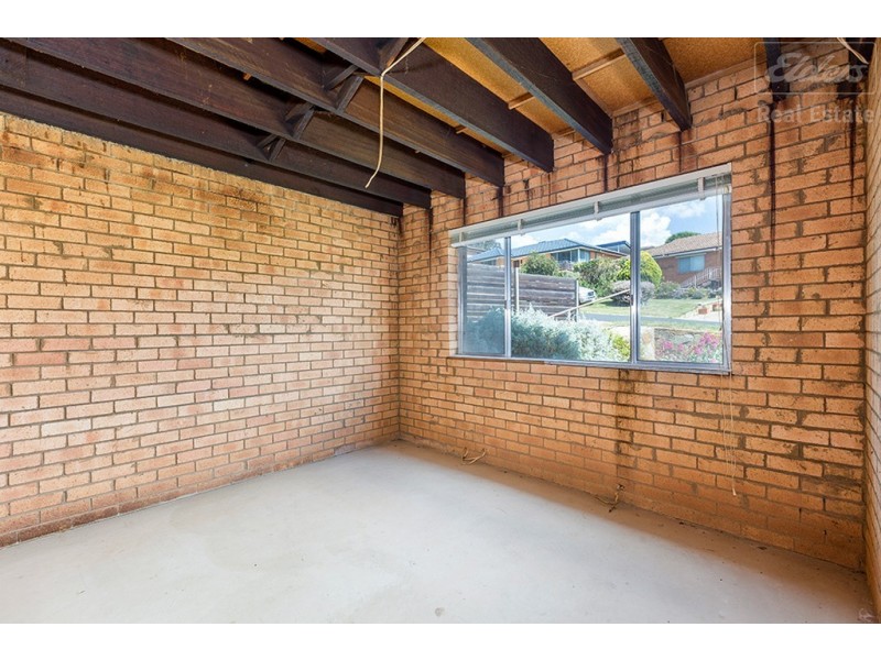 1 Corin Place, Crestwood NSW 2620