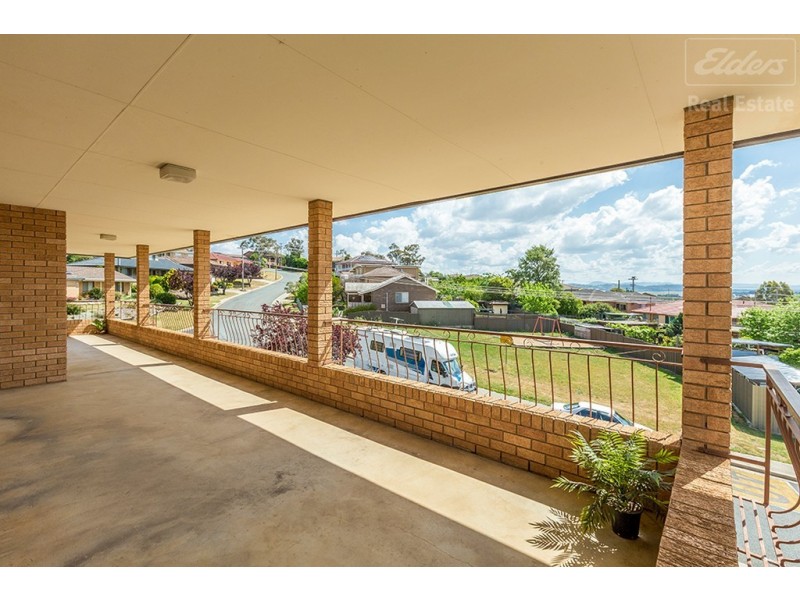 1 Corin Place, Crestwood NSW 2620