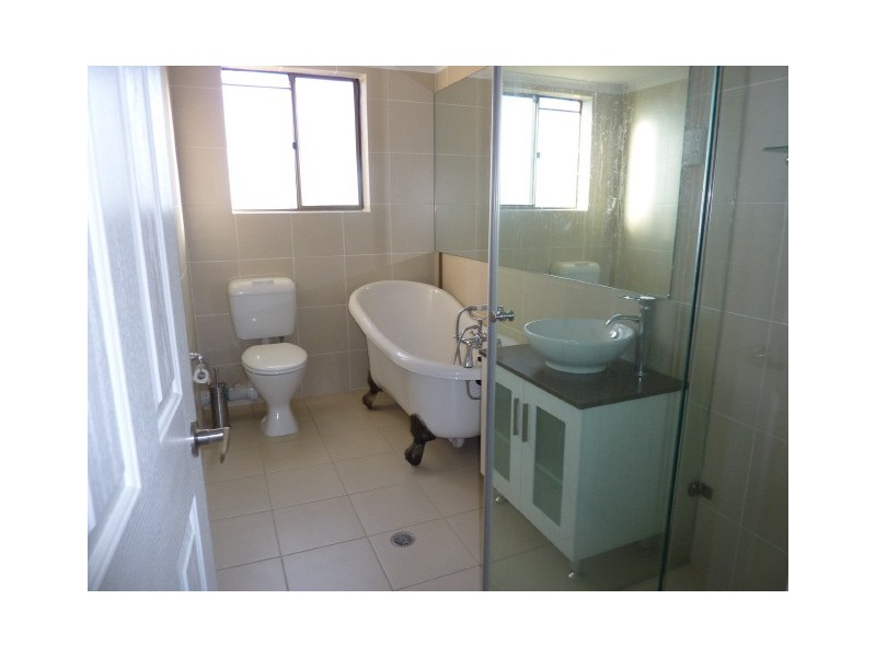 17/13-15 Mowatt Street, Queanbeyan NSW 2620