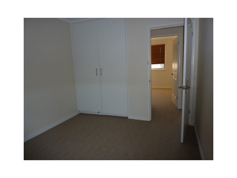 17/13-15 Mowatt Street, Queanbeyan NSW 2620