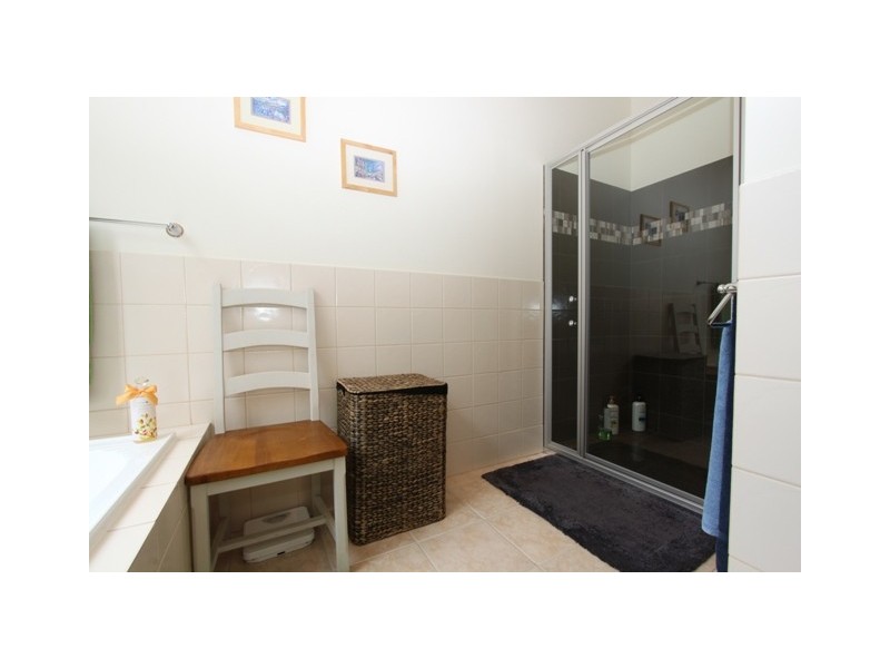 9 Melaleuca Place, Jerrabomberra NSW 2619