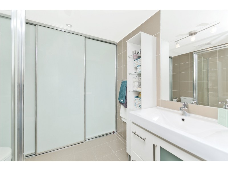 5C/17 Uriarra Road, Queanbeyan NSW 2620