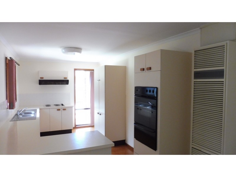 18 Marril Street, Queanbeyan NSW 2620