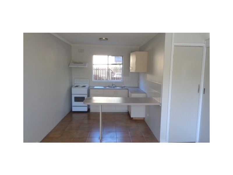 1/22 Lowe Street, Queanbeyan NSW 2620