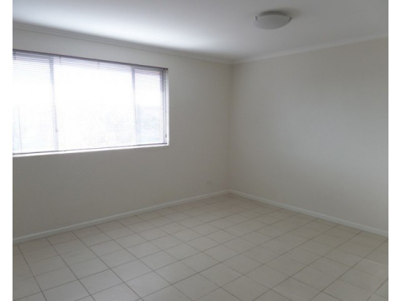 16/22 Lowe Street, Queanbeyan NSW 2620