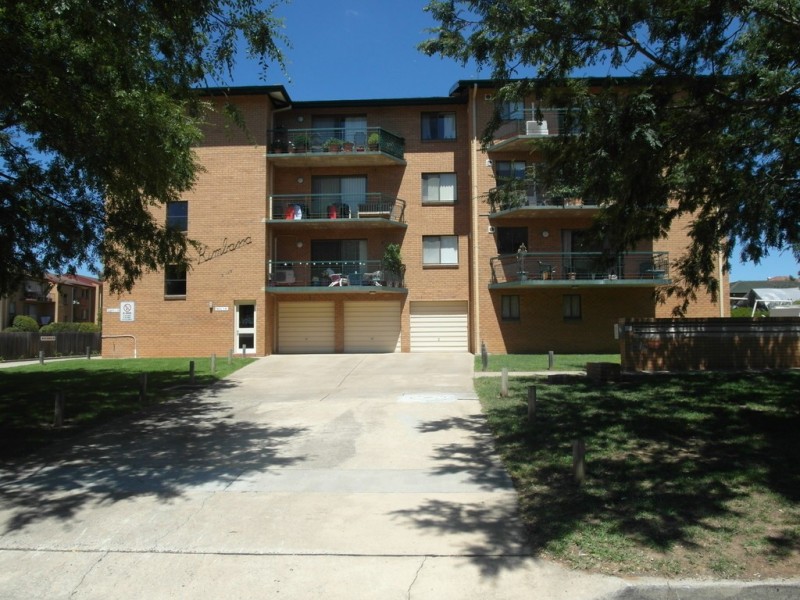 18/13-15 Mowatt Street, Queanbeyan NSW 2620