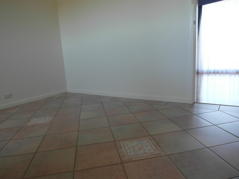 18/13-15 Mowatt Street, Queanbeyan NSW 2620