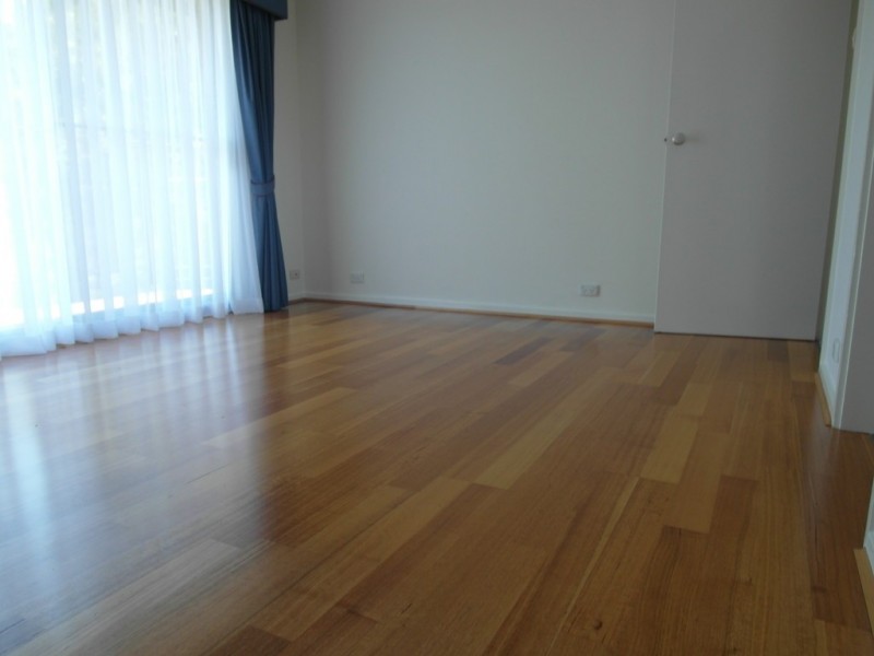 18/13-15 Mowatt Street, Queanbeyan NSW 2620