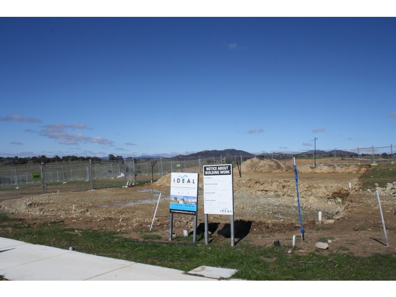 16 Tyrrell Street, Googong NSW 2620