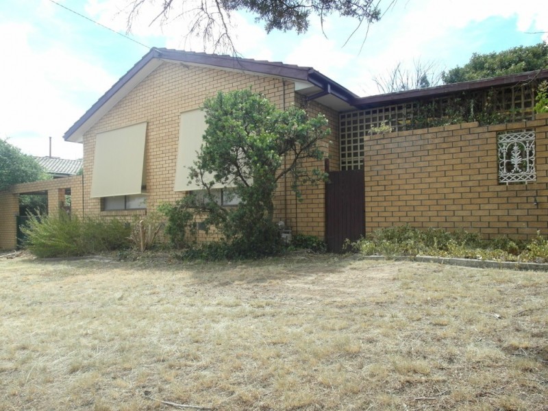 14 Ullamulla Crescent, Queanbeyan NSW 2620