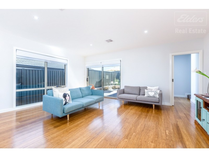 13 Insley Street, Googong NSW 2620
