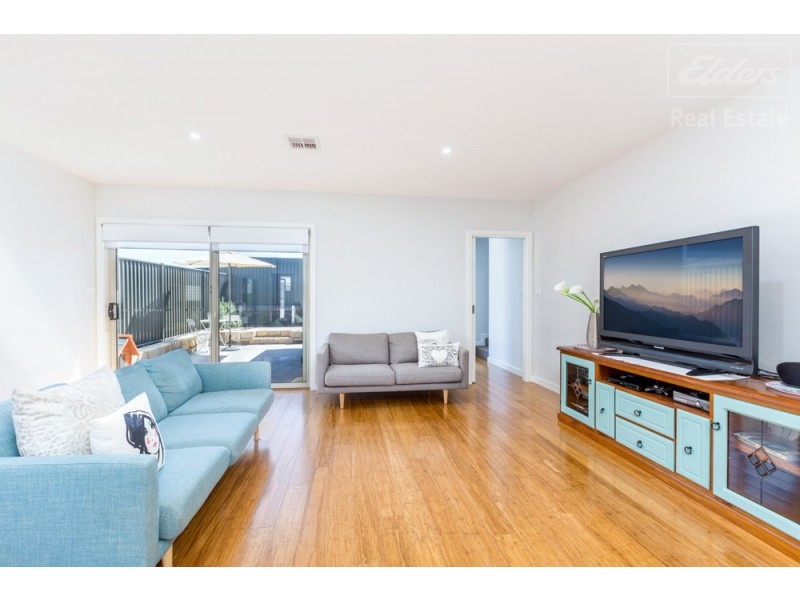 13 Insley Street, Googong NSW 2620