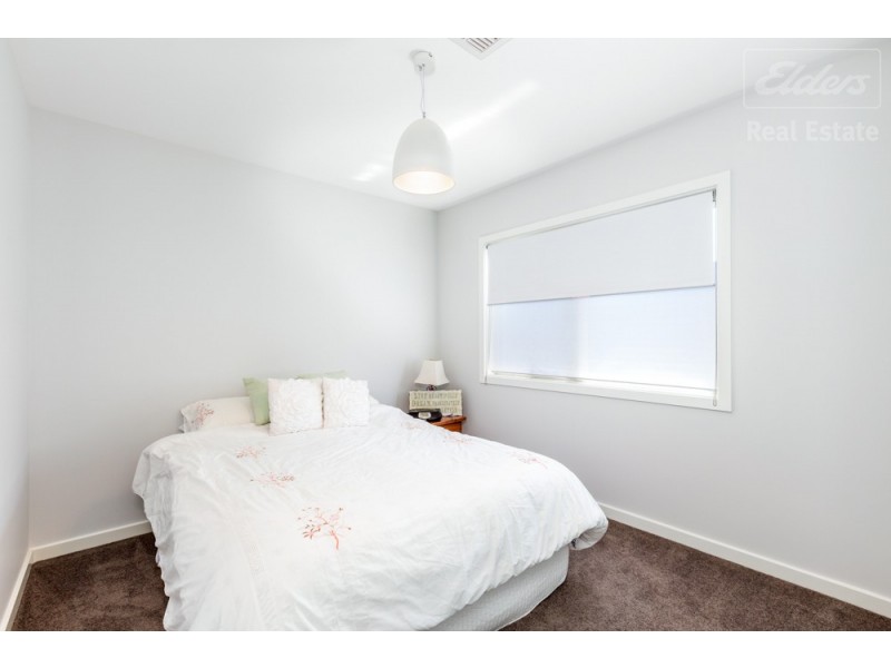 13 Insley Street, Googong NSW 2620