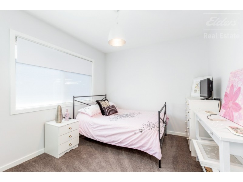 13 Insley Street, Googong NSW 2620